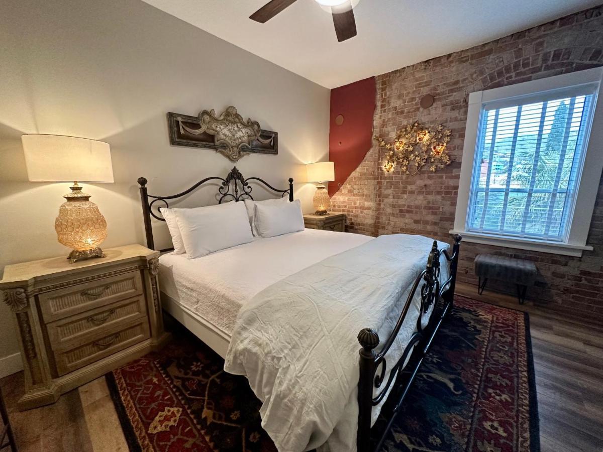 Bisbee Brownstone Suites Kültér fotó