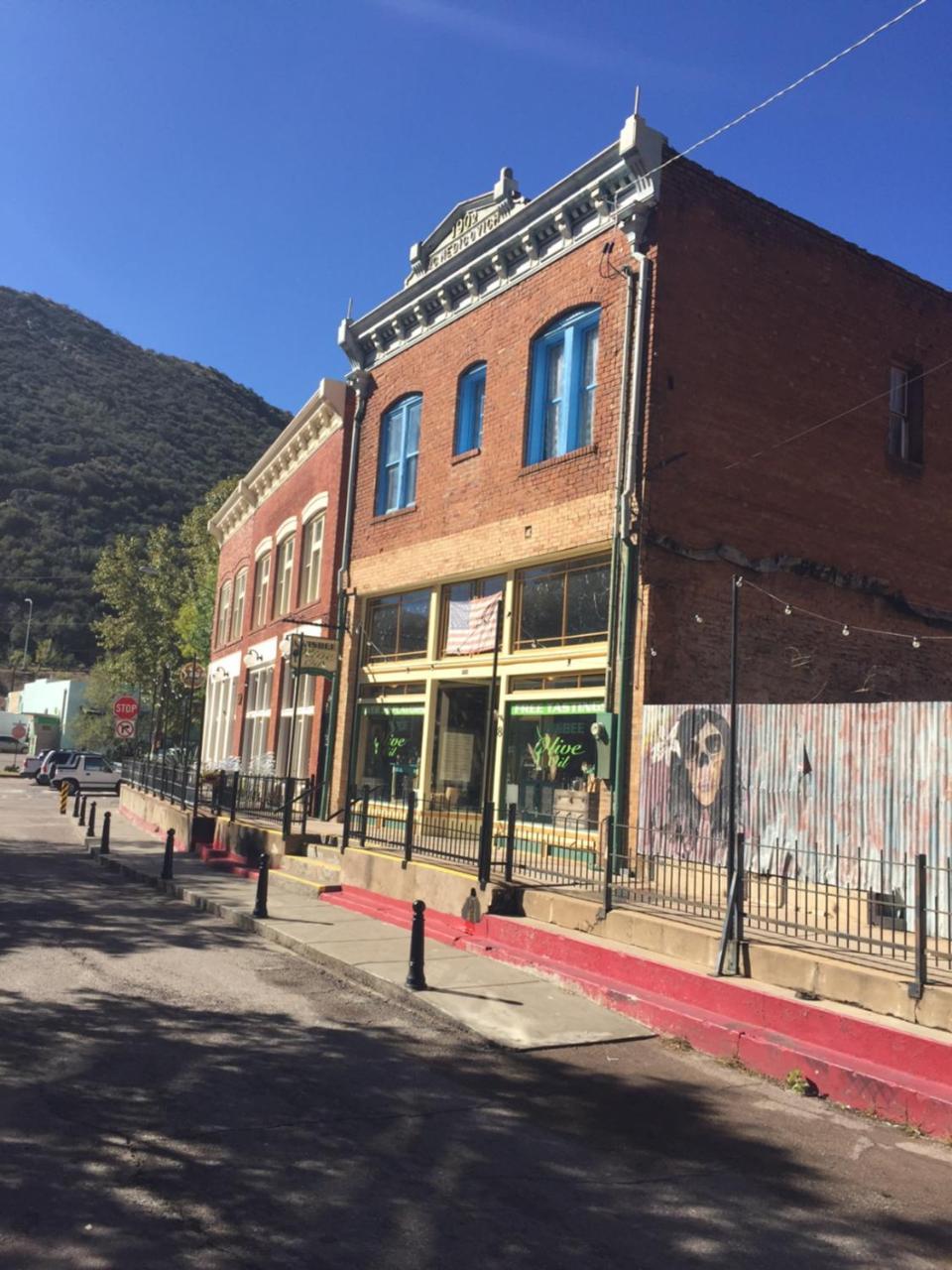 Bisbee Brownstone Suites Kültér fotó