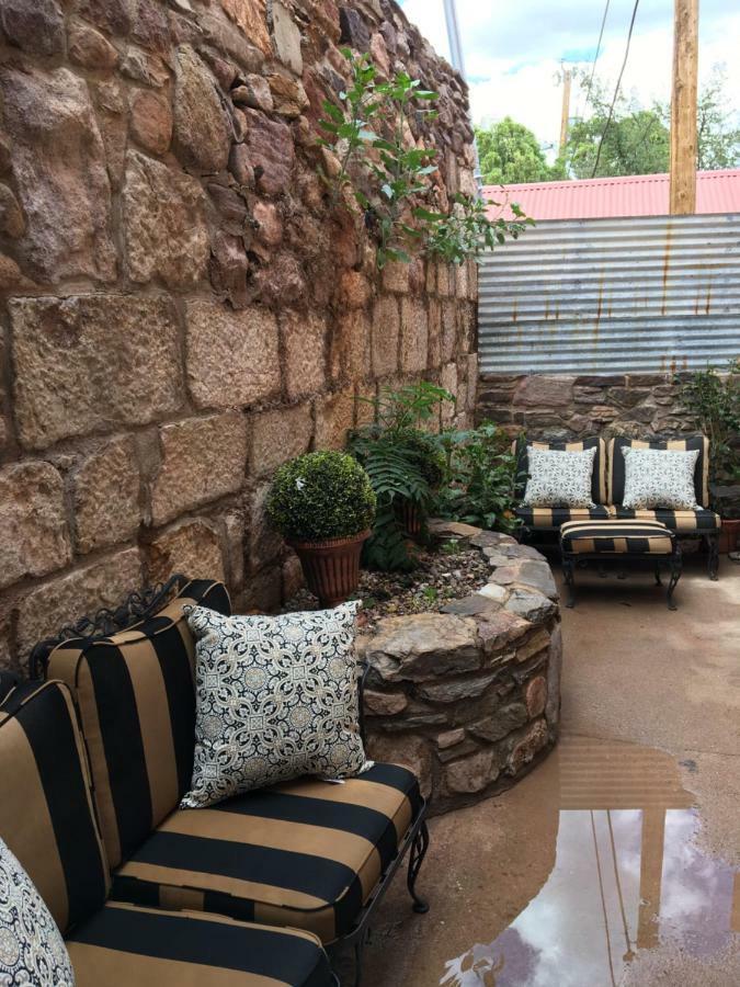 Bisbee Brownstone Suites Kültér fotó