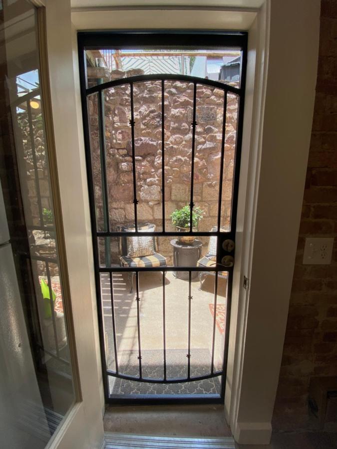 Bisbee Brownstone Suites Kültér fotó